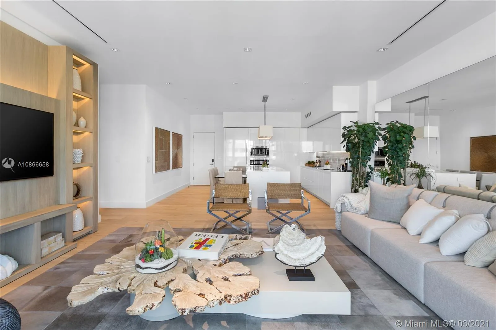 102 24th St # 1607, Miami Beach FL 33139