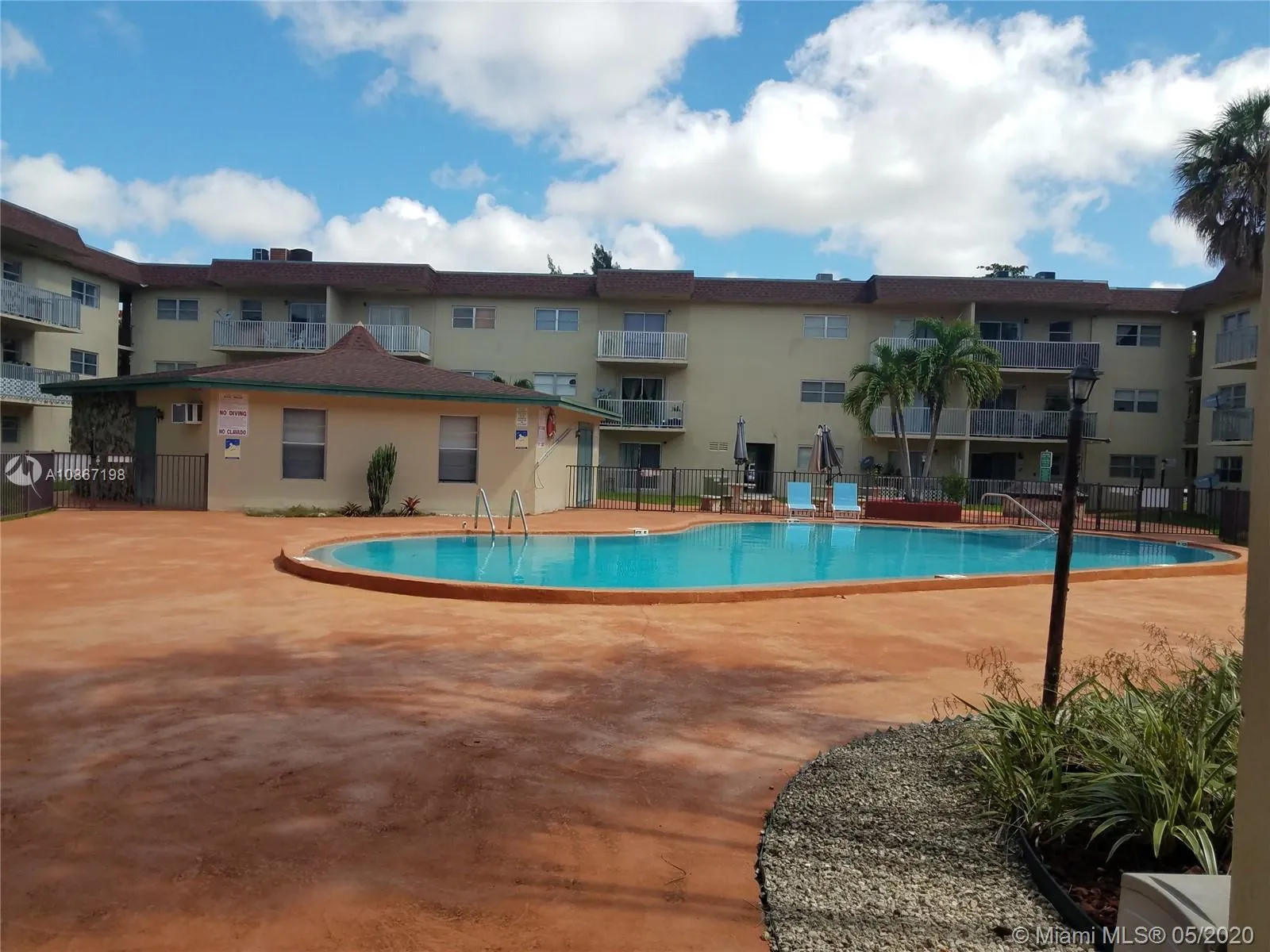 7505 SW 82nd St # 106, Miami FL 33143