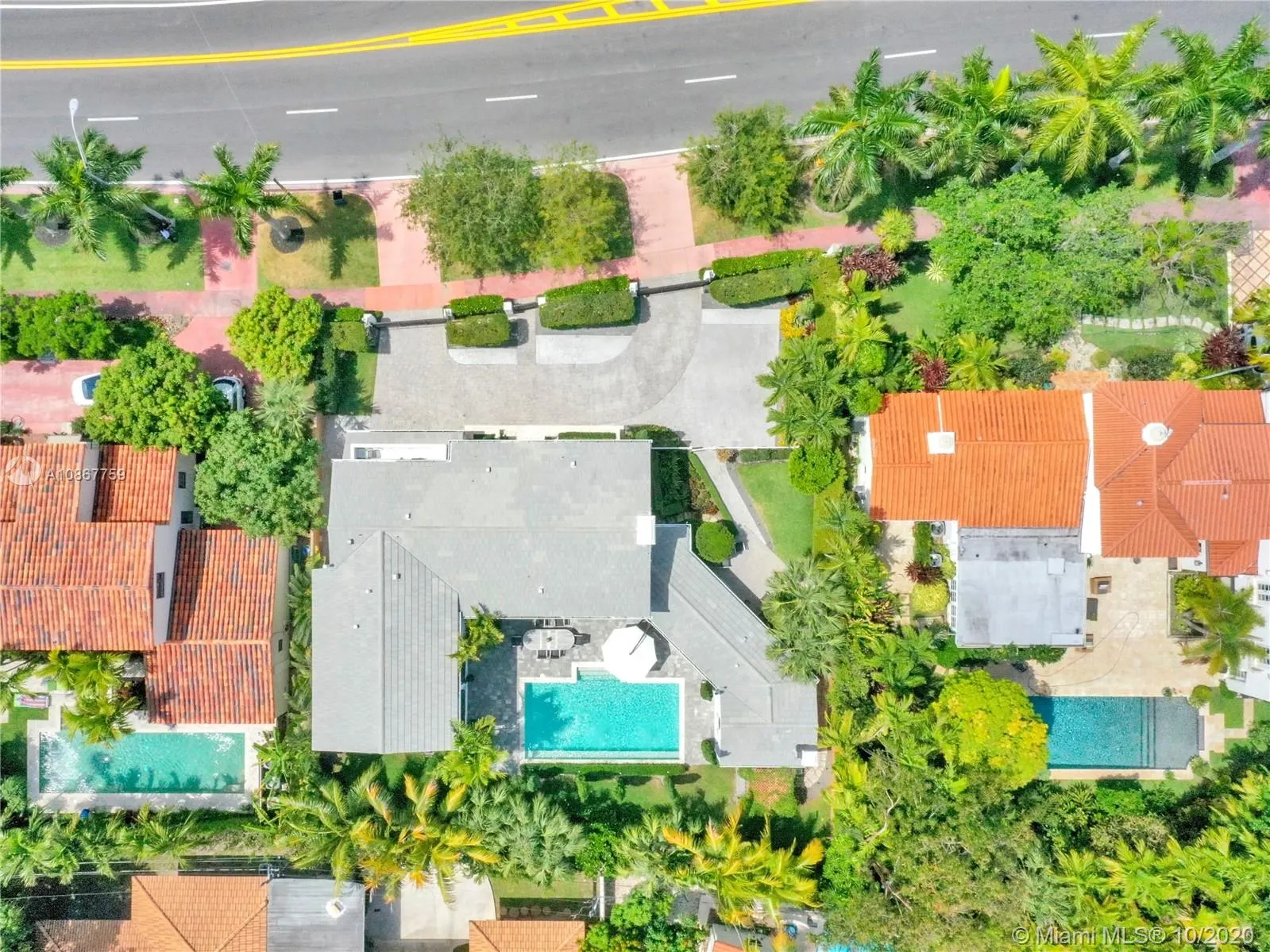 2887 Pine Tree Dr, Miami Beach FL 33140