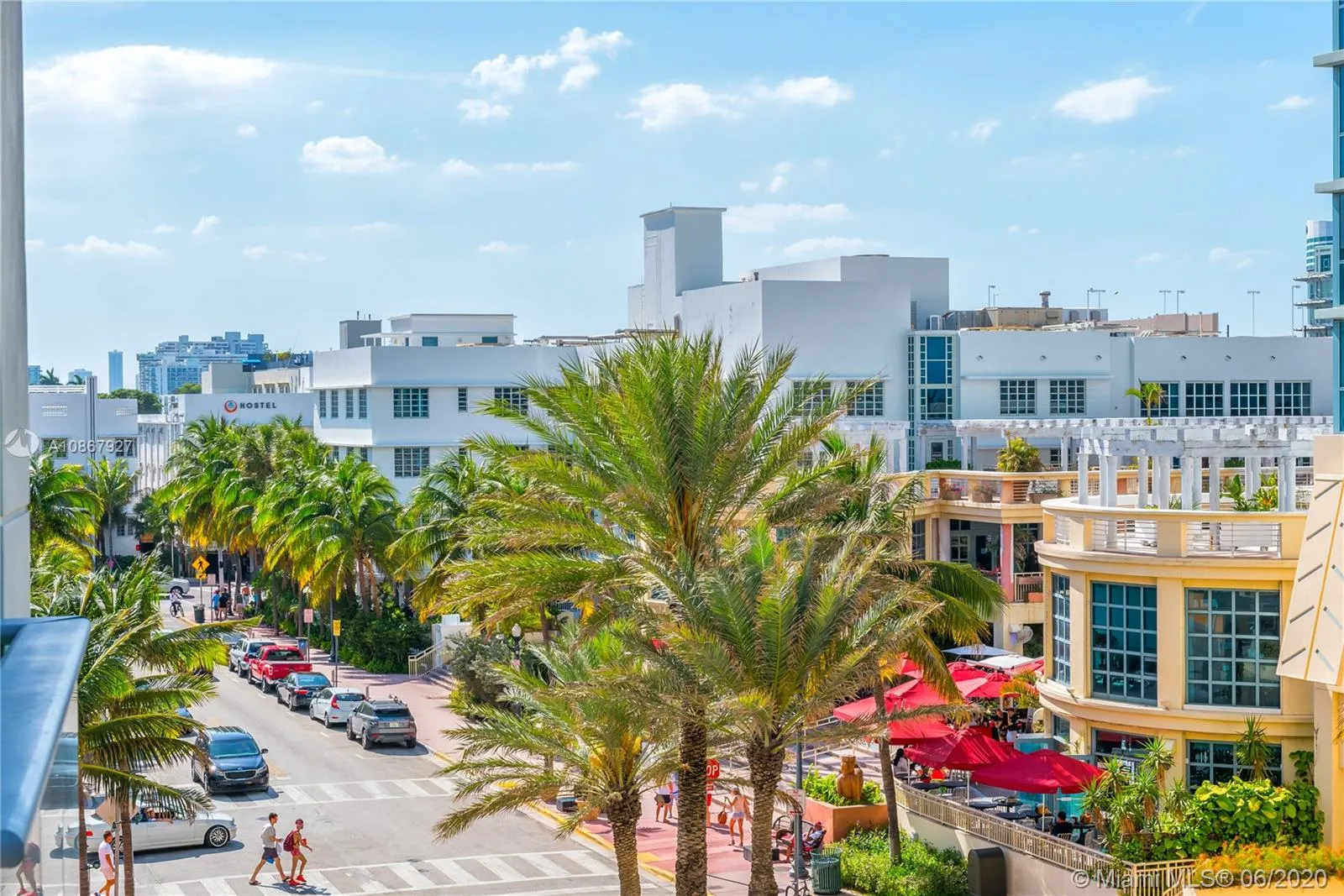 2 bedroom 2 bath for sale at 1455 Ocean Dr # 510, Miami Beach FL 33139