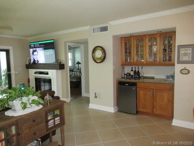 16051 Blatt Blvd # 106, Weston FL 33326