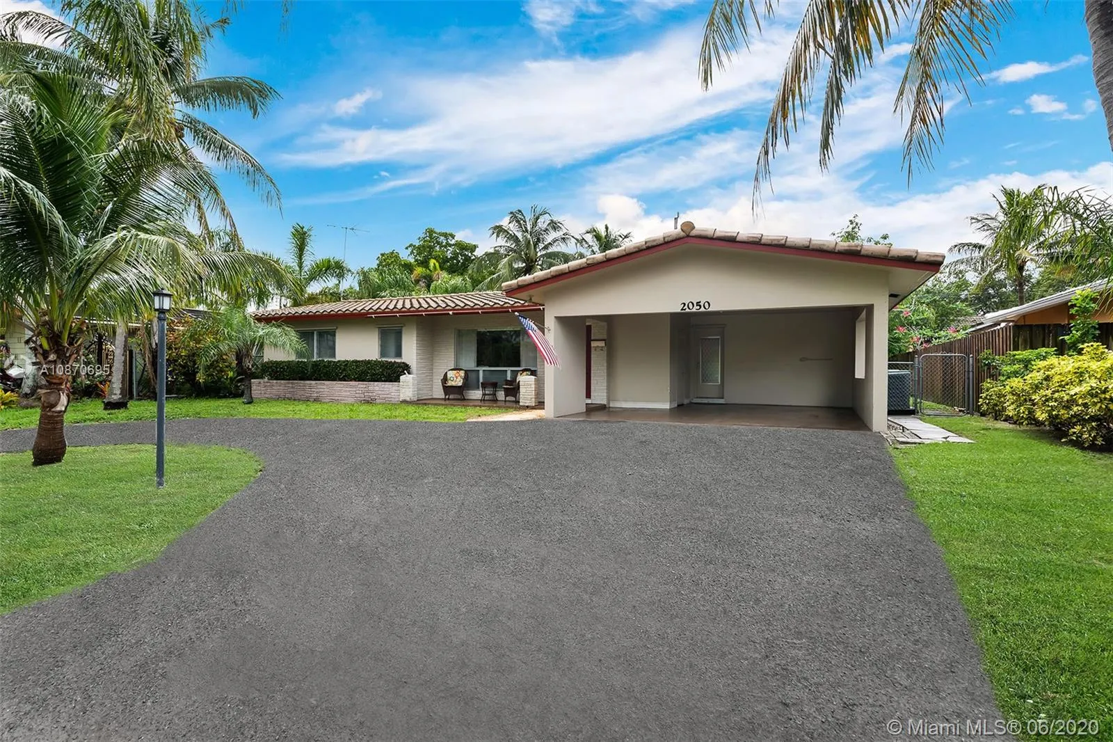 2050 NE 55th St, Fort Lauderdale FL 33308