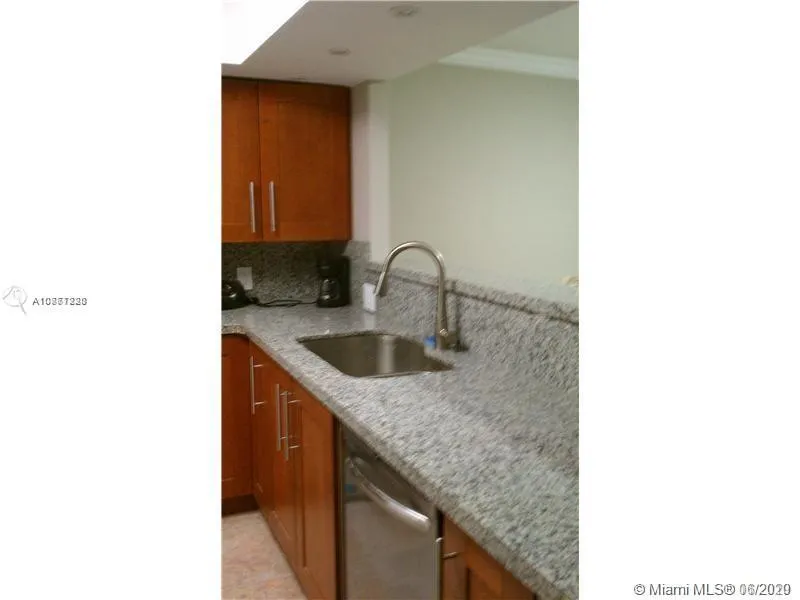 1865 S Ocean Dr # 2D, Hallandale Beach FL 33009