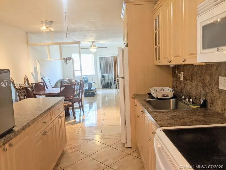 2 bedroom 2 bath for rent at 1671 NE Miami Gardens Dr # 147, Miami FL 33179