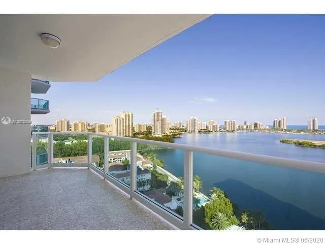 3 bedroom 3 bath for sale at 3301 NE 183rd St # 2007, Aventura FL 33160
