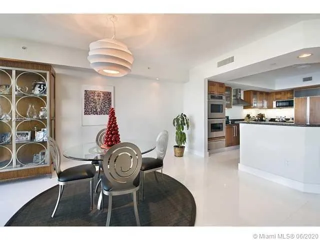 3301 NE 183rd St # 2007, Aventura FL 33160