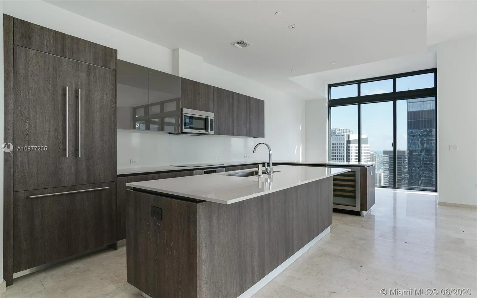 88 SW 7th St # 4001, Miami FL 33130