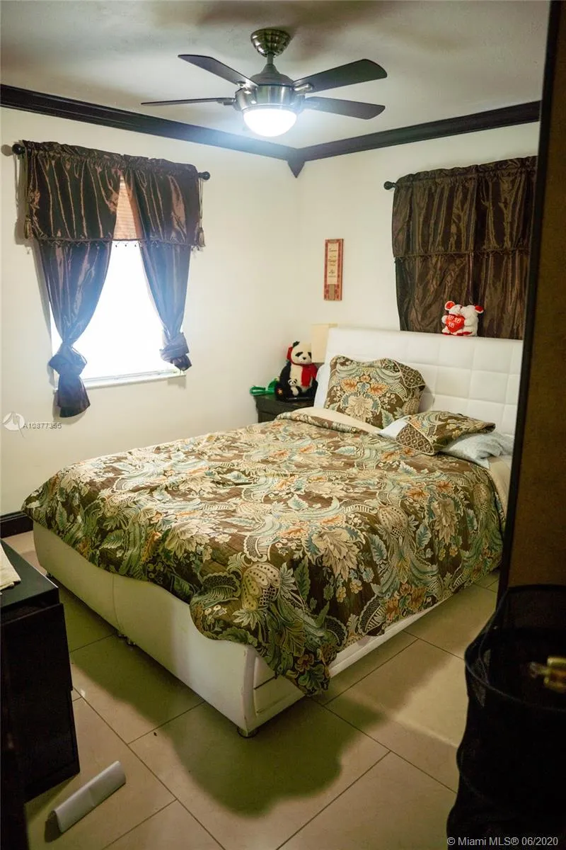 11431 SW 48th St, Miami FL 33165