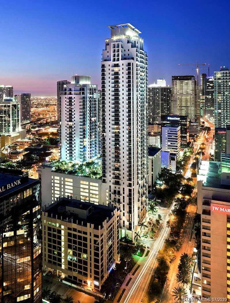 1 bath for sale at 1060 Brickell Ave # 3509, Miami FL 33131