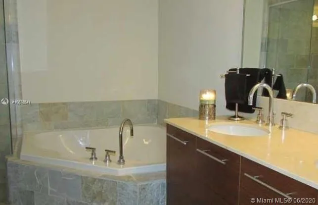 2681 N Flamingo Rd # 1406S, Sunrise FL 33323