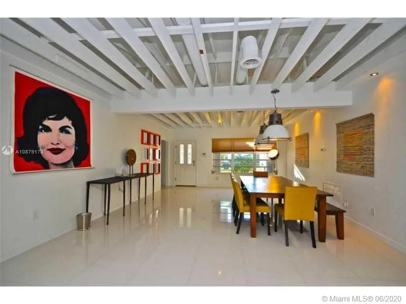 8033 Noremac Ave, Miami Beach FL 33141