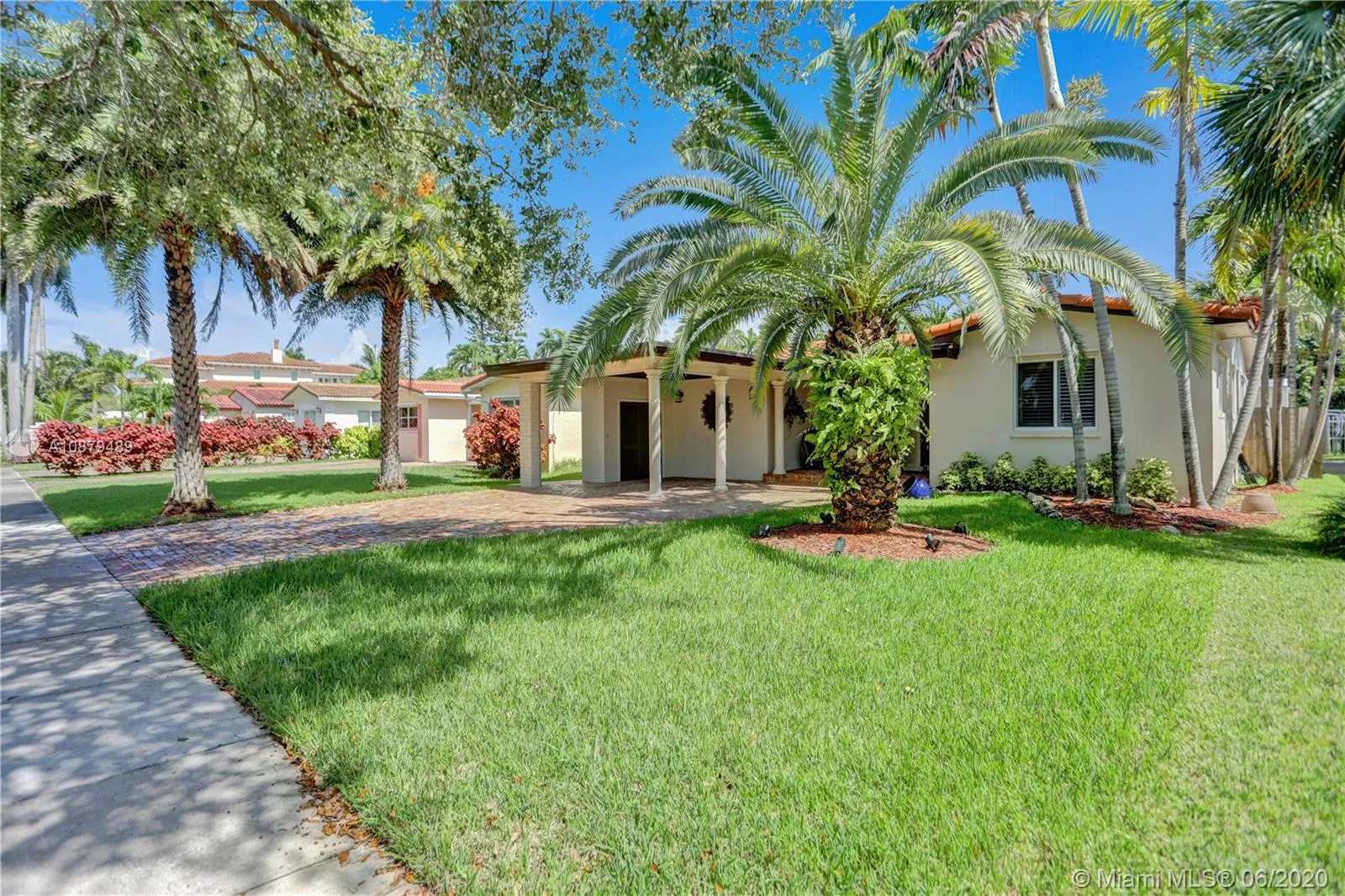 1313 Madison St, Hollywood FL 33019