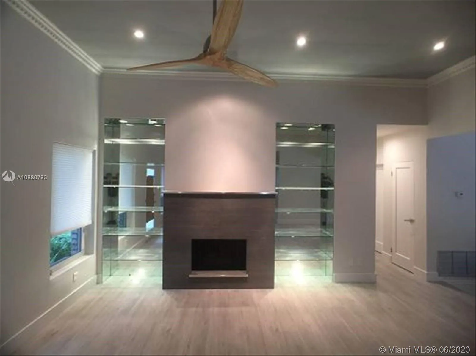 6832 Mindello St, Coral Gables FL 33146