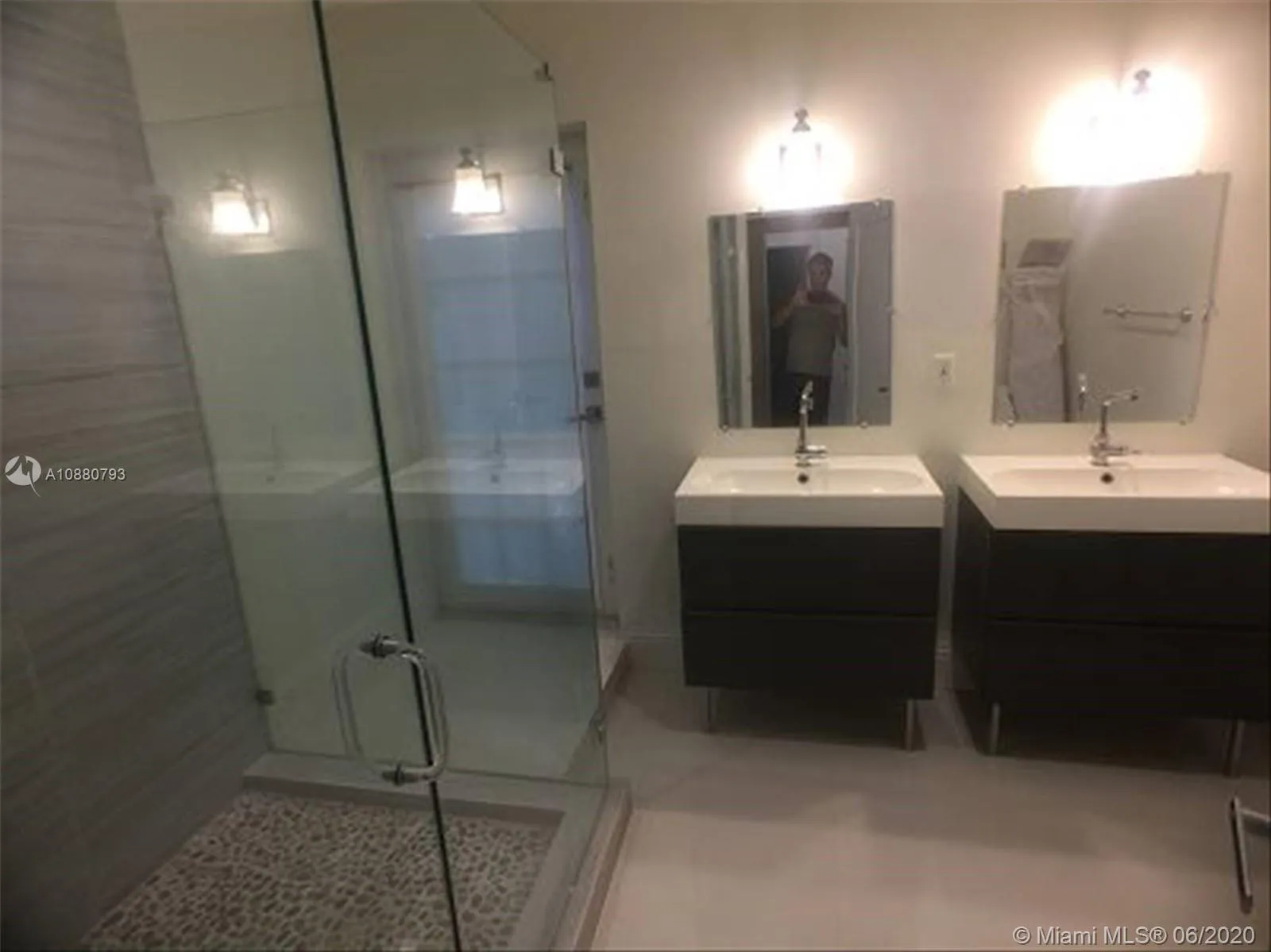 6832 Mindello St, Coral Gables FL 33146