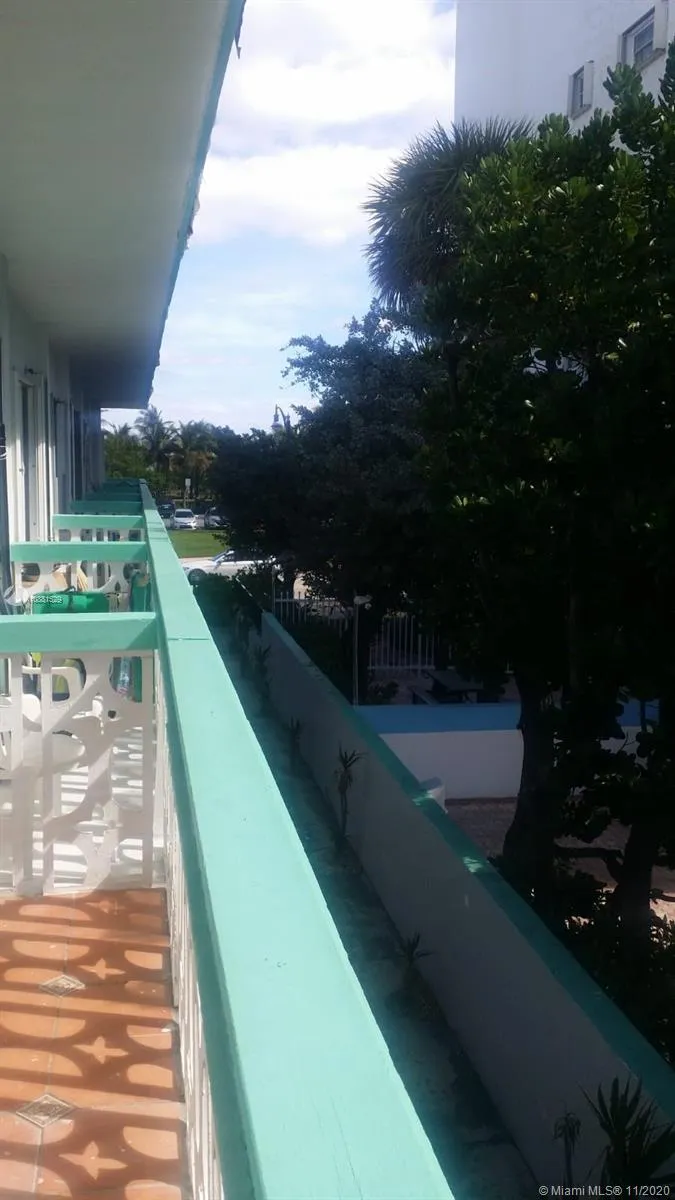 6490 Collins Ave # 18, Miami Beach FL 33141