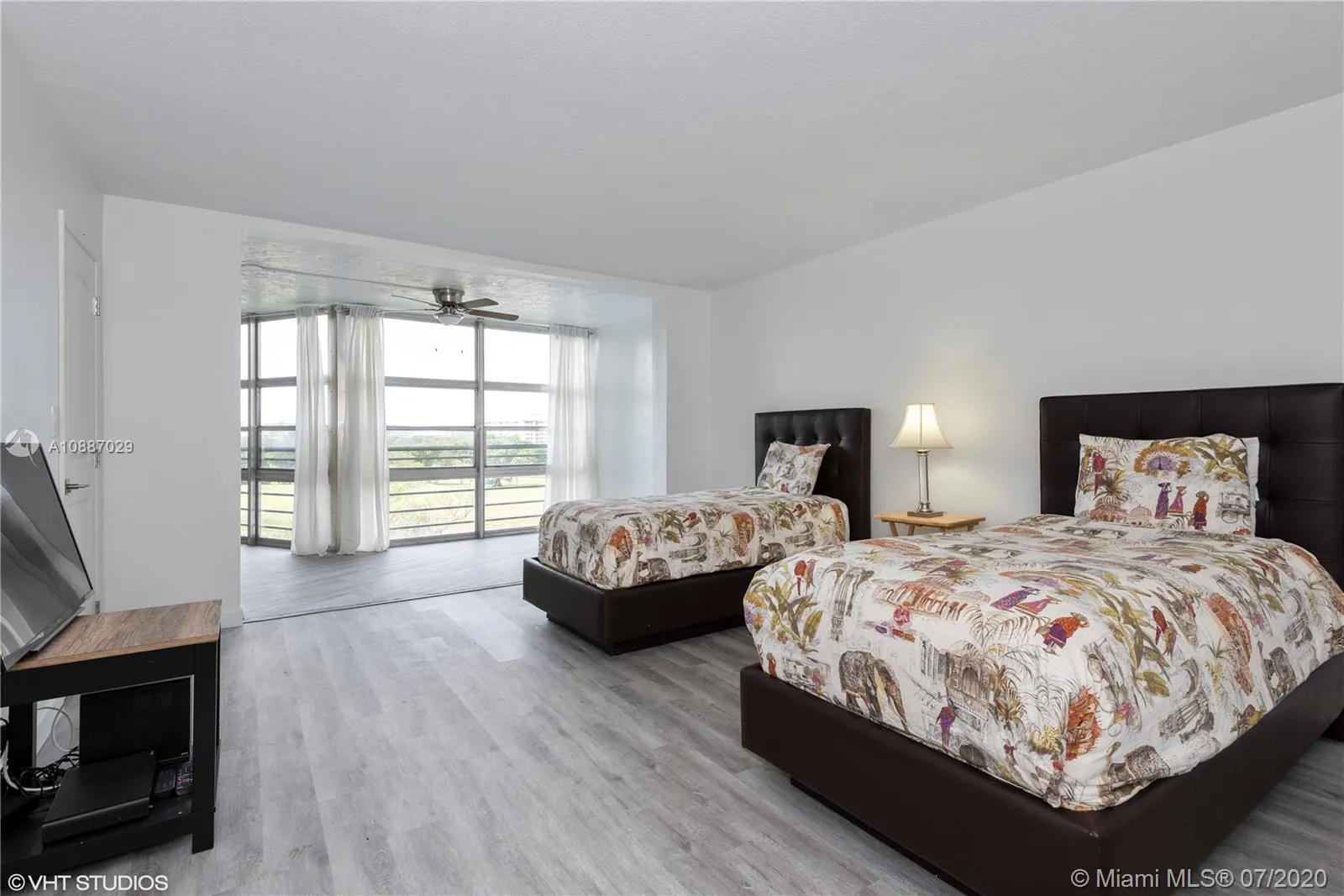 3090 N Course Dr # 708, Pompano Beach FL 33069