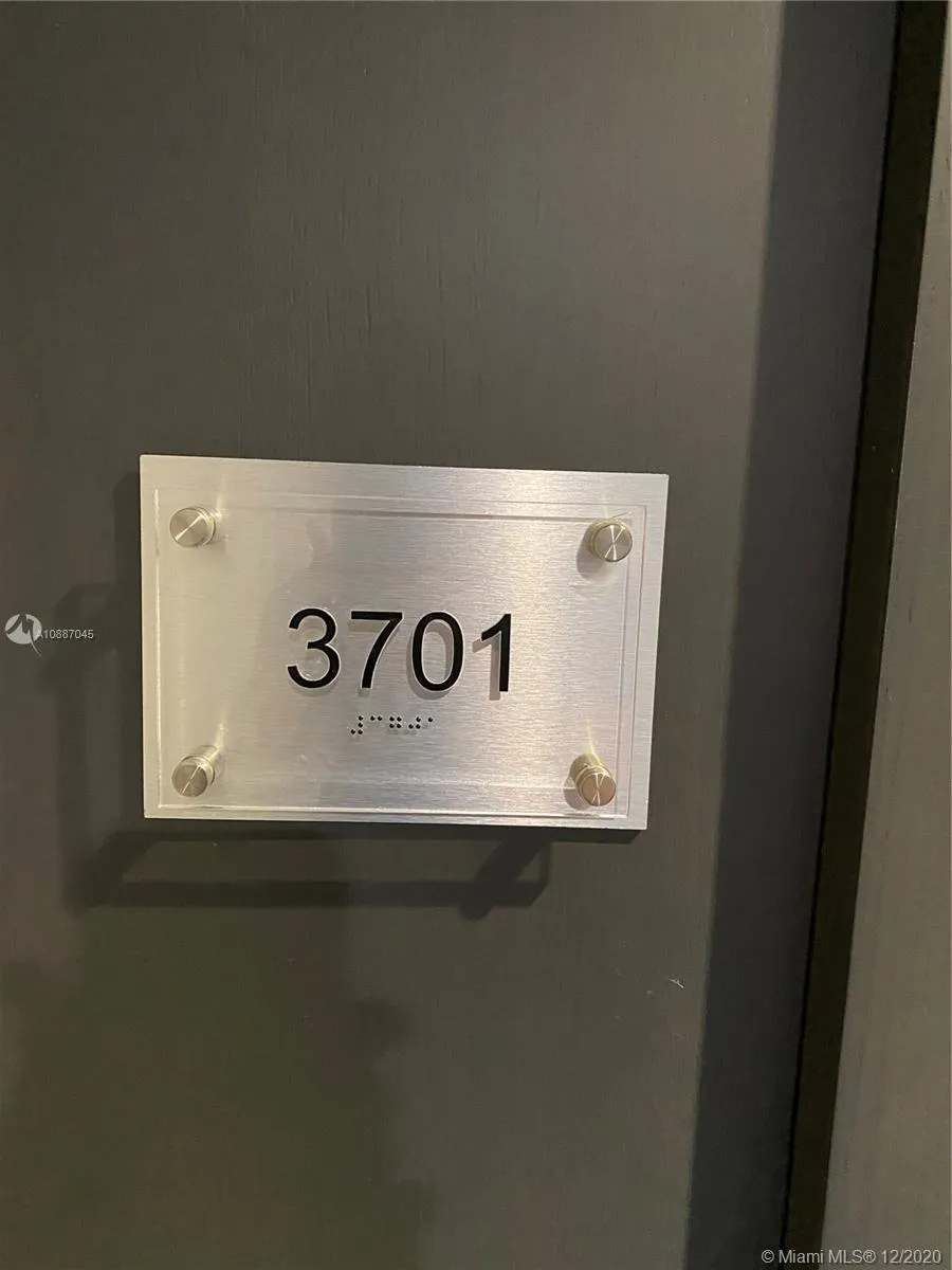 1800 S Ocean Dr # 3701, Hallandale Beach FL 33009