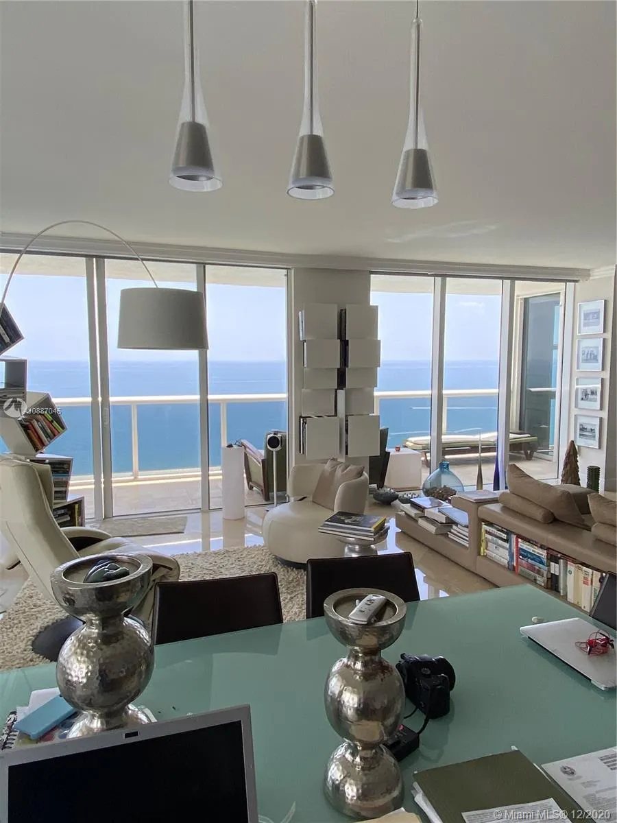 1800 S Ocean Dr # 3701, Hallandale Beach FL 33009