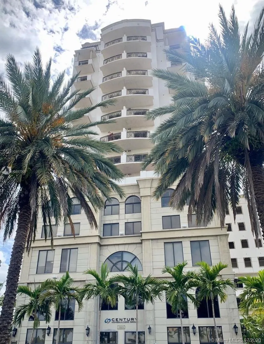 140 Madeira Ave, Coral Gables FL 33134