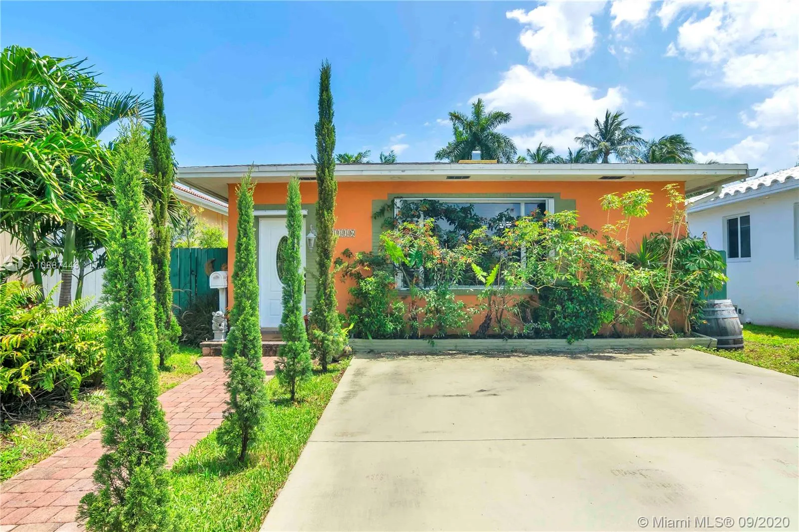 4 bedroom 3 bath for sale at 1446 Hollywood Blvd, Hollywood FL 33020