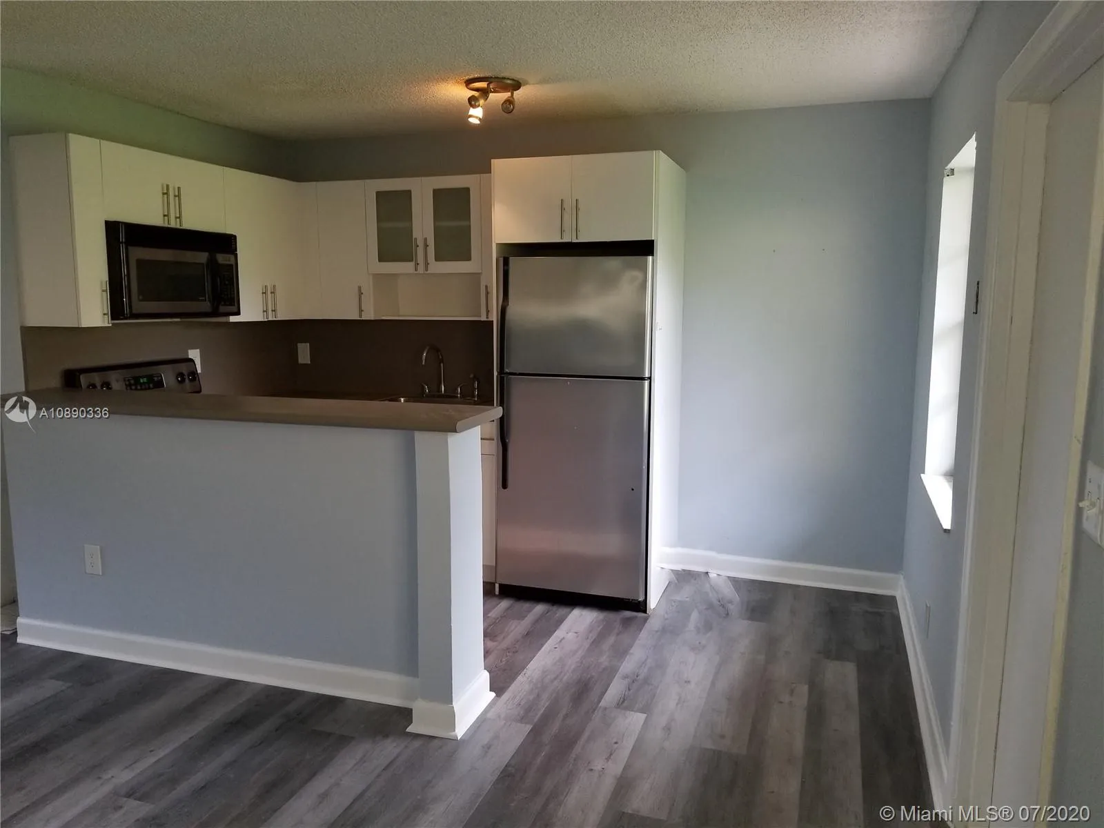 1 bedroom 1 bath for sale at 5156 NE 6th Ave # 207, Oakland Park FL 33334