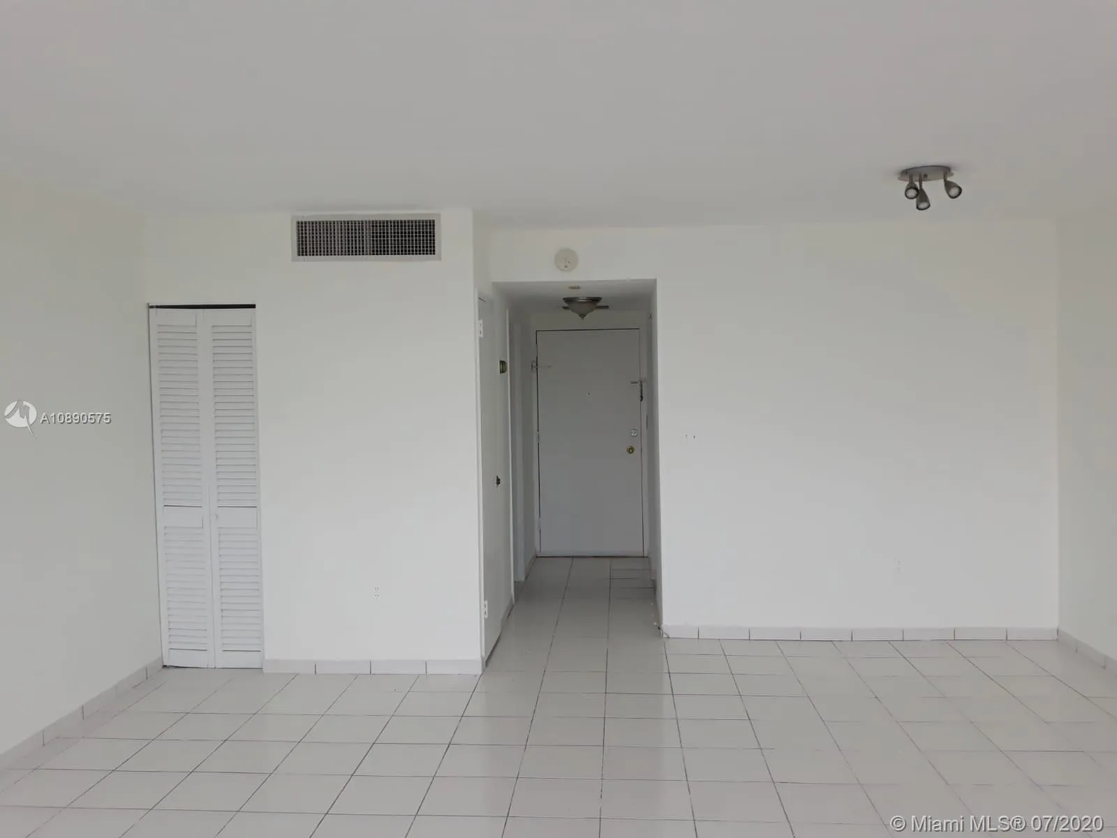 2899 Collins Ave # 1240, Miami Beach FL 33140