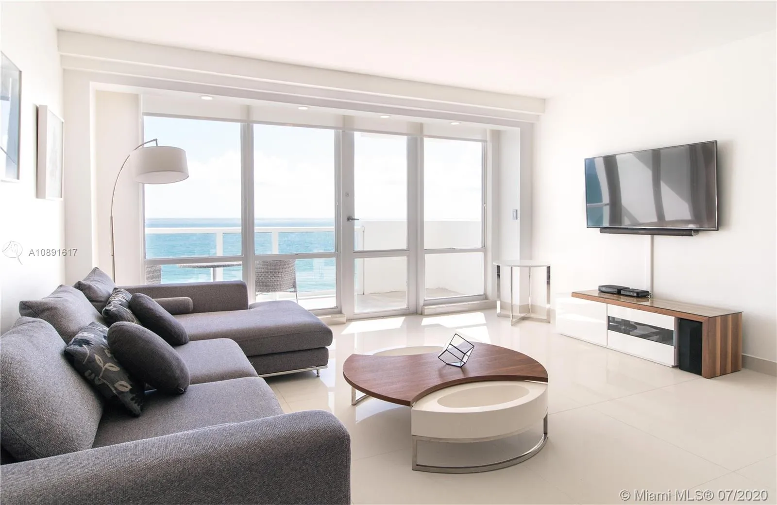 5601 Collins Ave # 1405, Miami Beach FL 33140