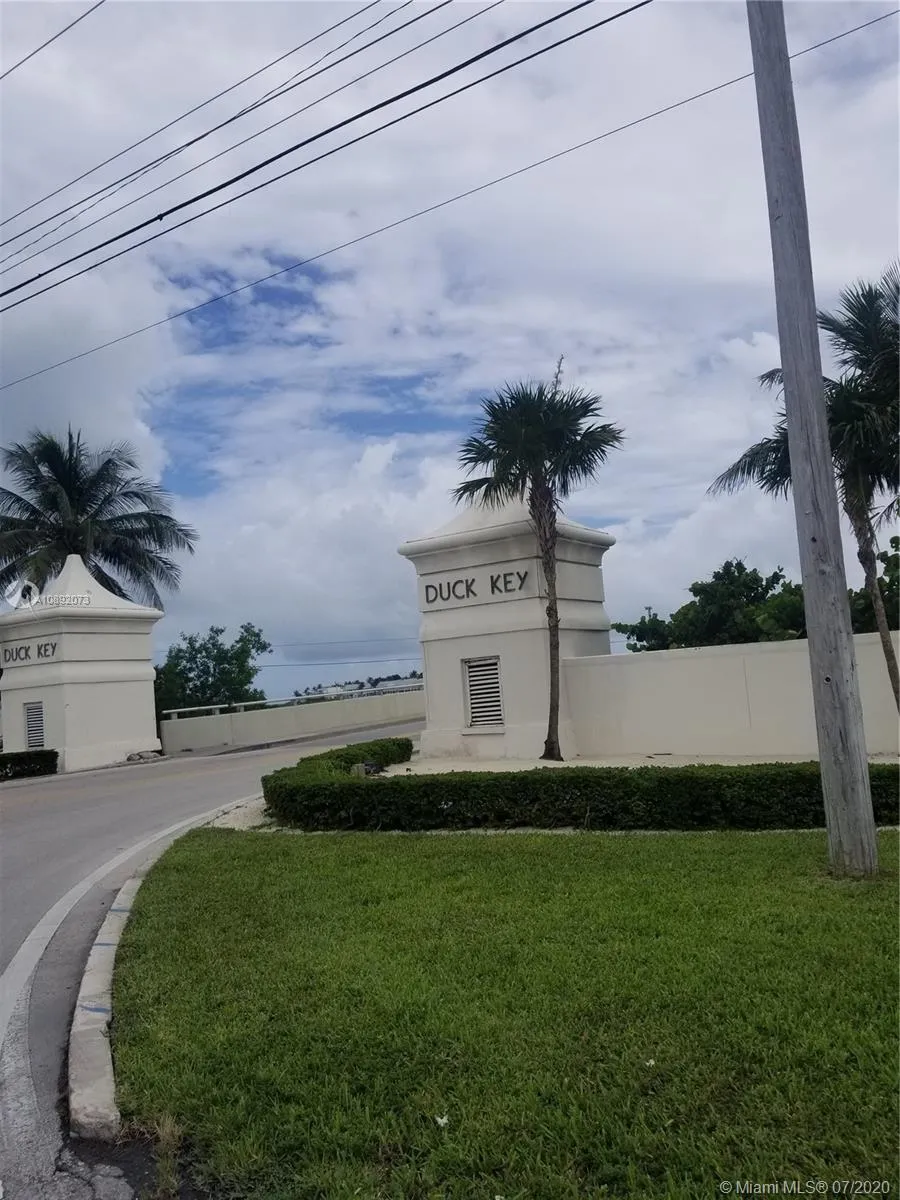 129 N Indies Dr, Duck FL 33050