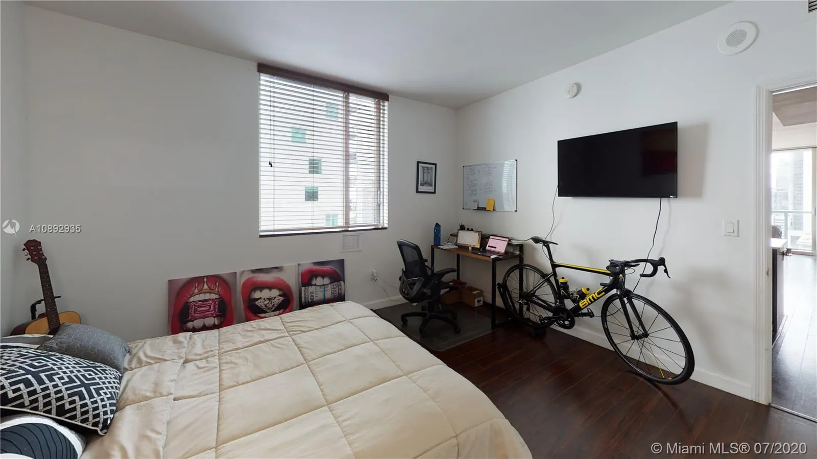 55 SE 6th St # 2110, Miami FL 33131
