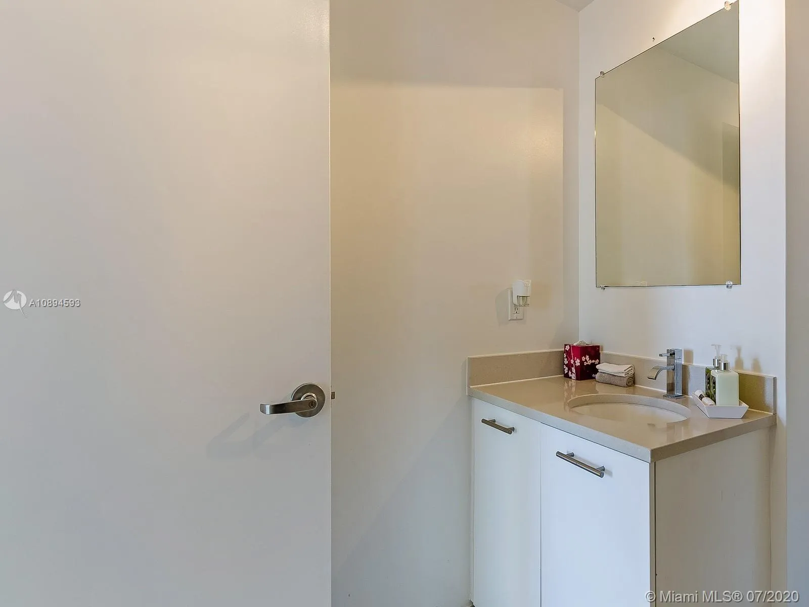 3250 NE 1st Ave # 901, Miami FL 33137