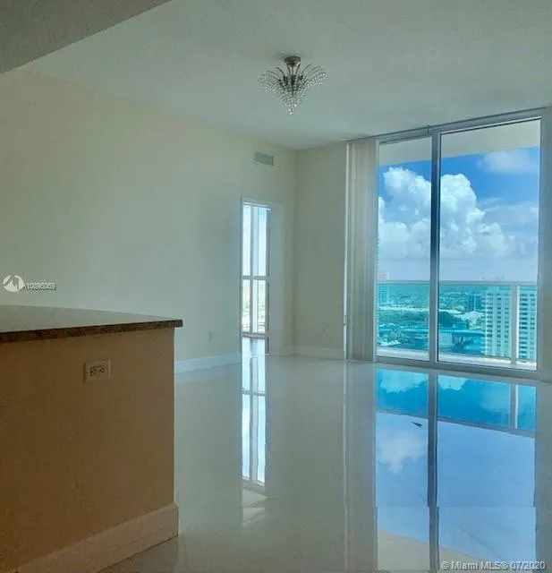 1945 S Ocean Dr # 1909, Hallandale Beach FL 33009