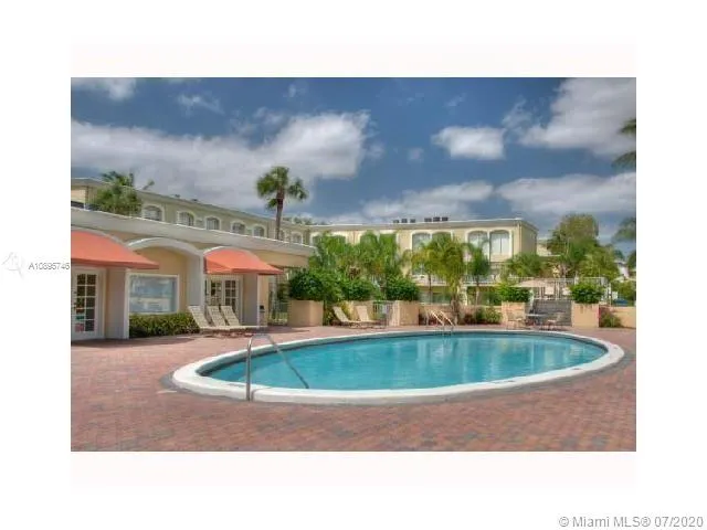 18101 NW 68th Ave # E204, Hialeah FL 33015