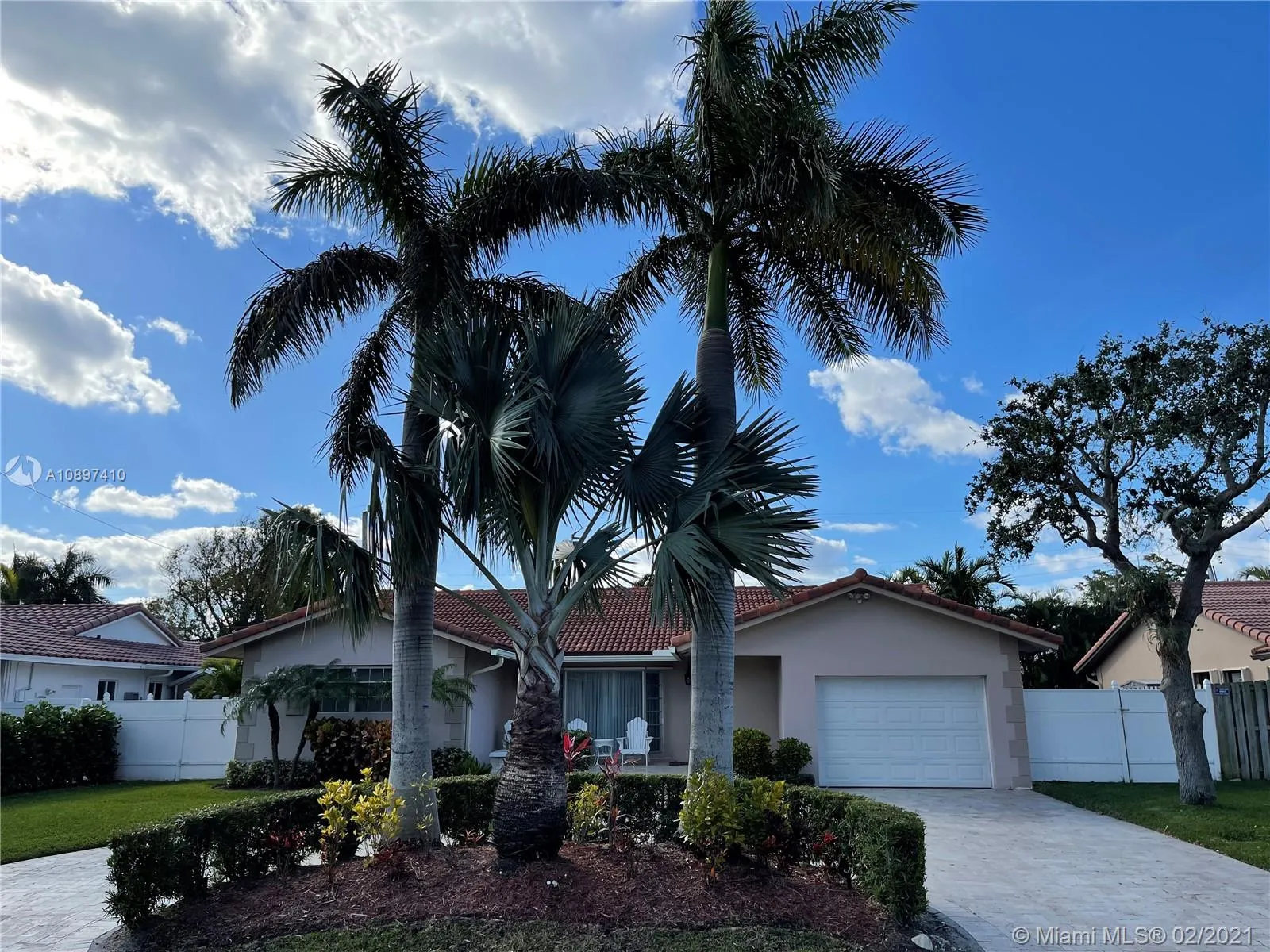 3240 Spanish River Dr, Lauderdale By The Sea FL 33062