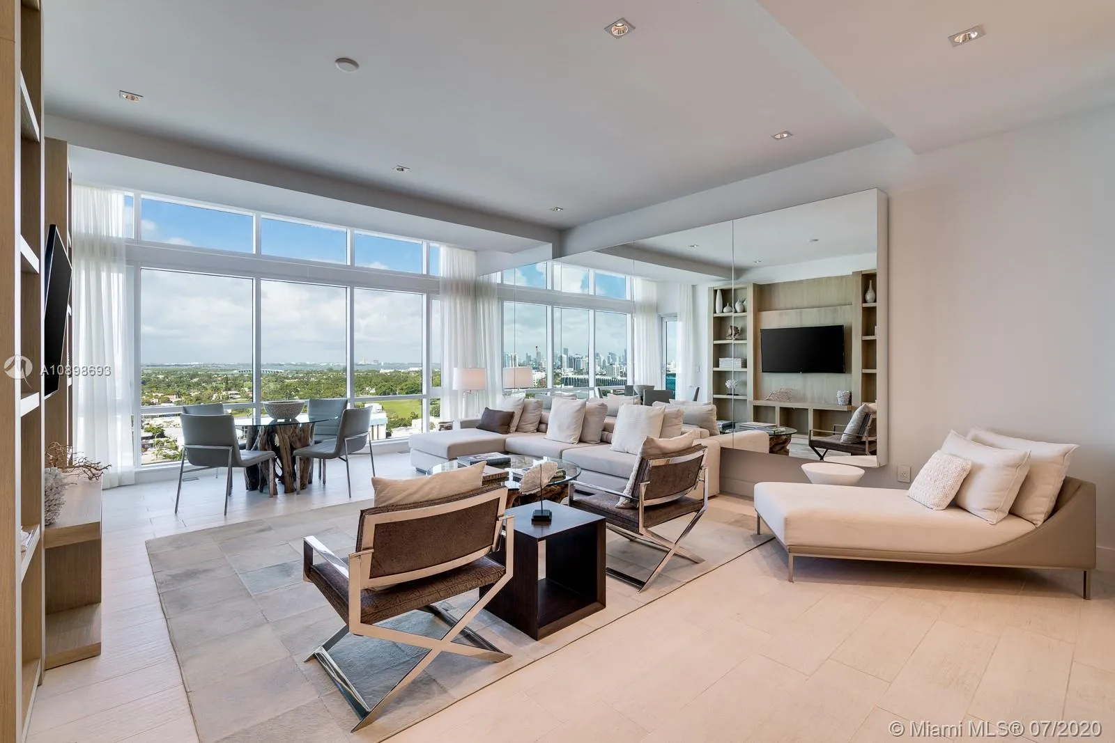 2 bedroom 2 bath for sale at 102 24th St # 1613, Miami Beach FL 33139