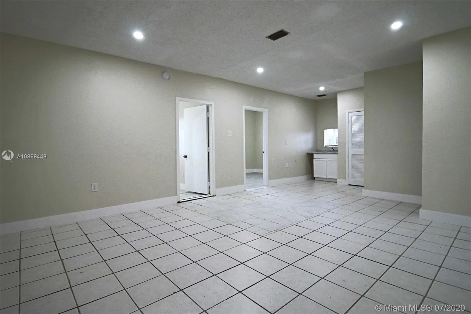 for sale at 491 E Okeechobee Rd, Hialeah FL 33010