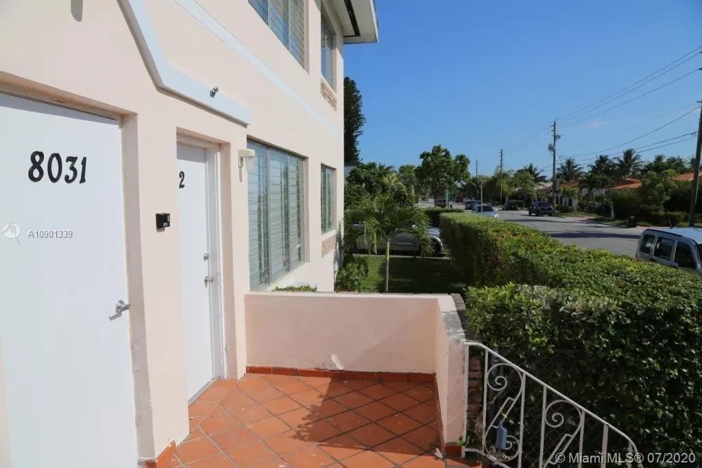 8031 Hawthorne Ave # 4, Miami Beach FL 33141