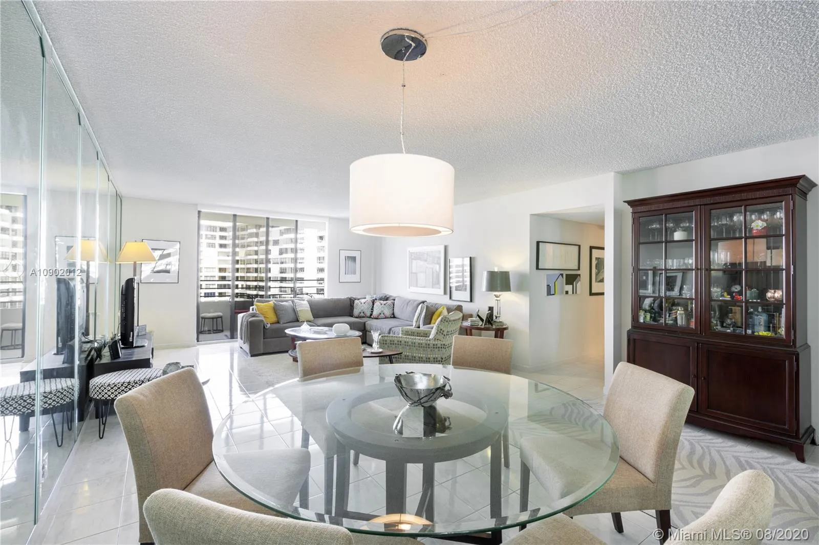 2500 Parkview Dr # 1520, Hallandale Beach FL 33009