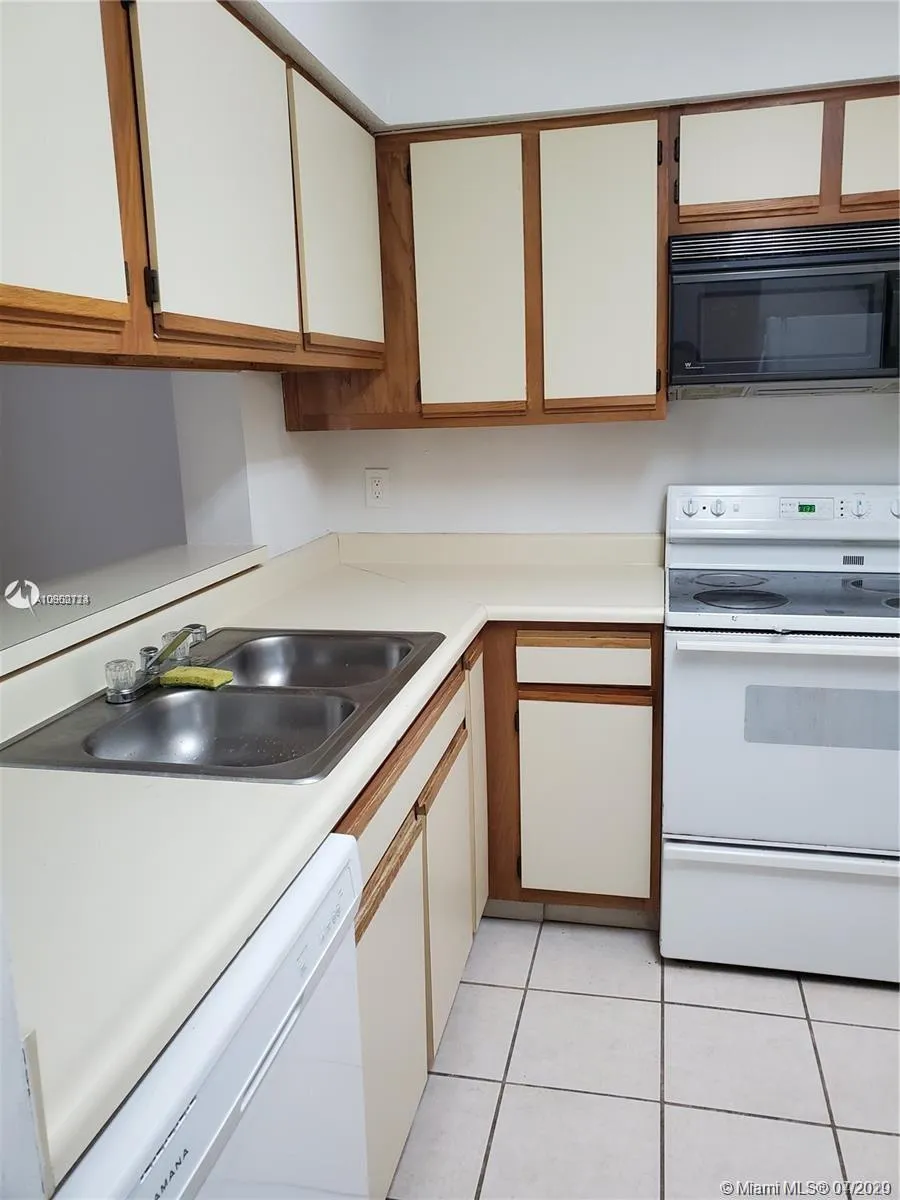 1255 SW 46th Ave # 1705, Pompano Beach FL 33069