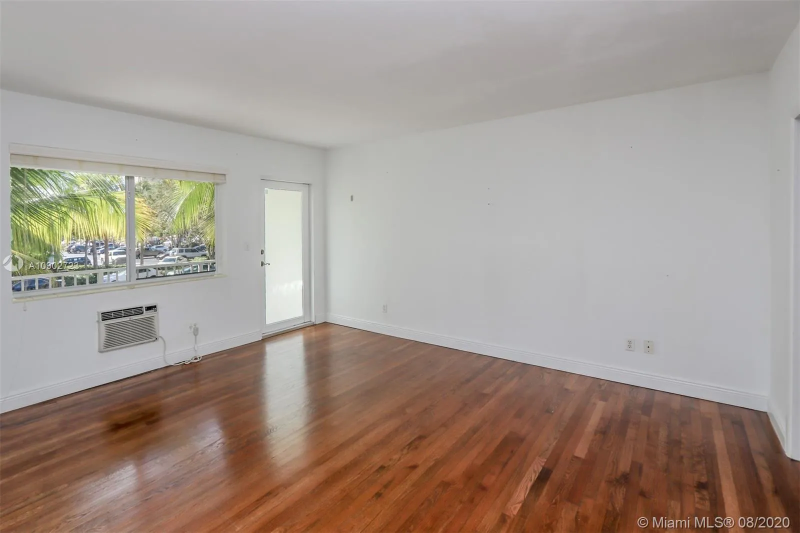 61 Edgewater Dr # 7, Coral Gables FL 33133