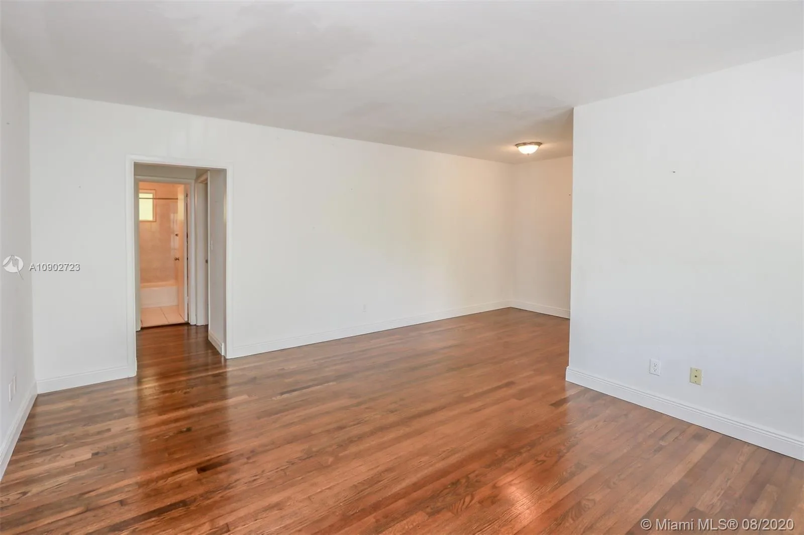 61 Edgewater Dr # 7, Coral Gables FL 33133