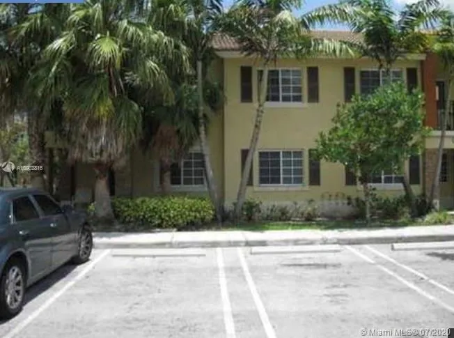 3 bedroom 2 bath for rent at 970 NE 33rd Ter # 201, Homestead FL 33033