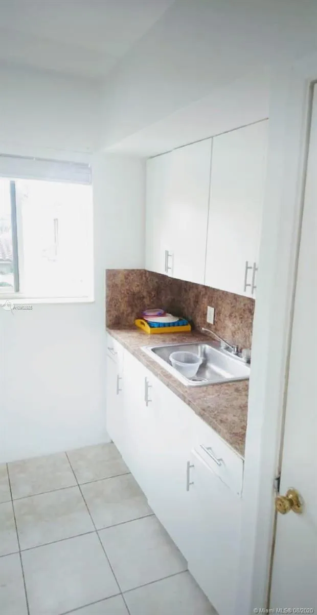 655 SW 19th Rd # 2, Miami FL 33129