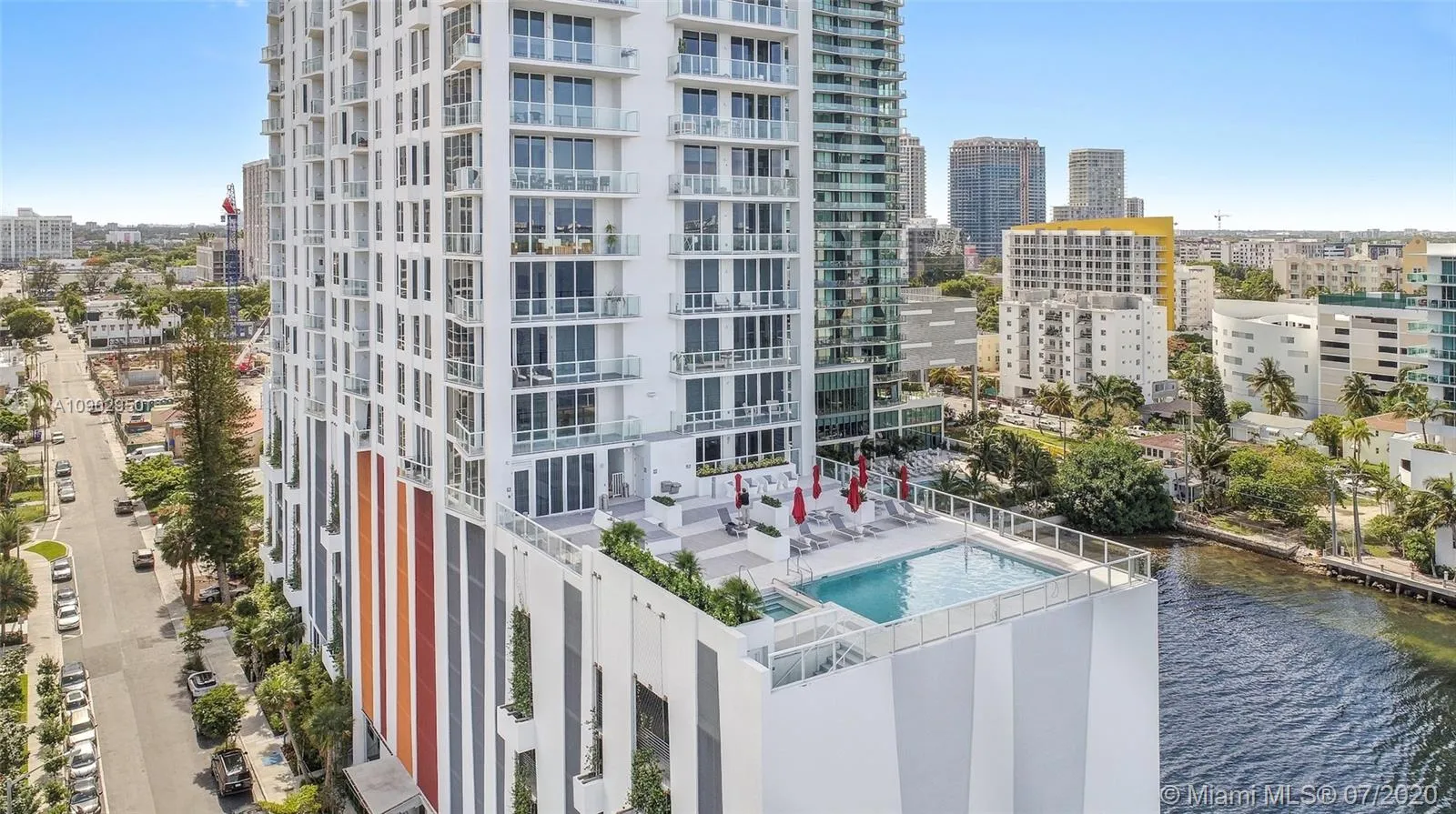 2 bedroom 2 bath for sale at 601 NE 27TH ST # 1101, Miami FL 33137