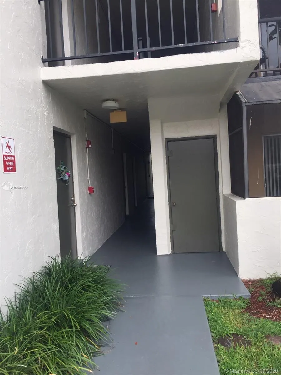 7963 SW 104th St # 112A, Miami FL 33156