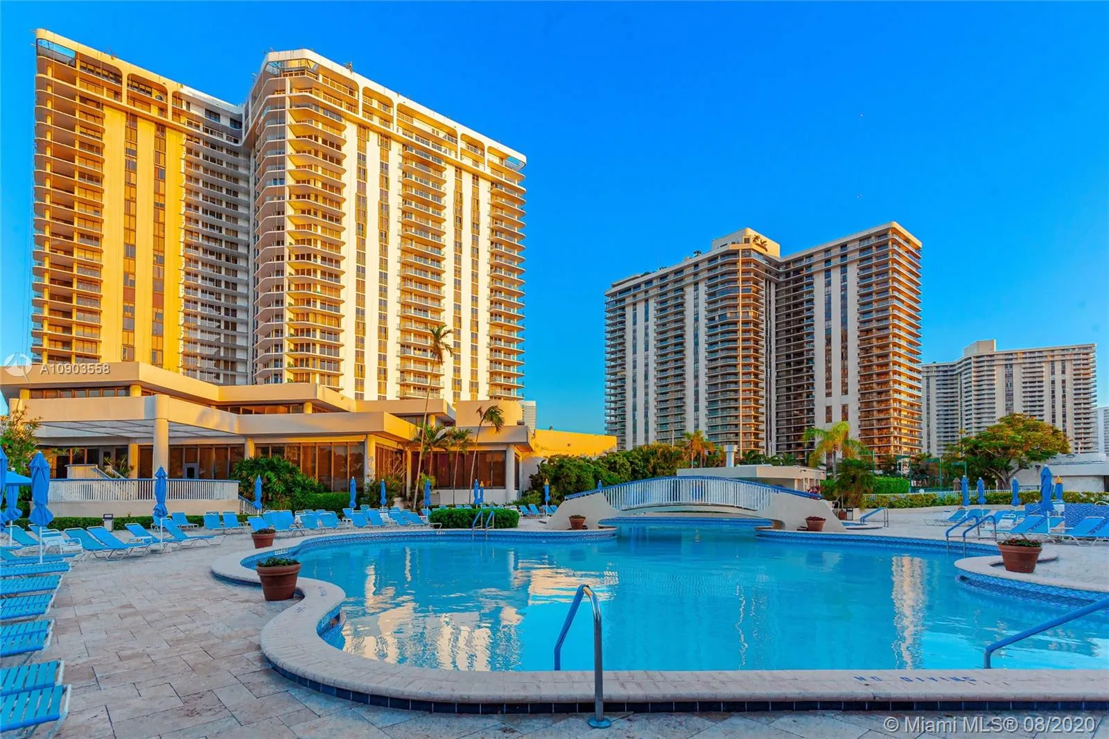 19707 Turnberry Way # 18L, Aventura FL 33180