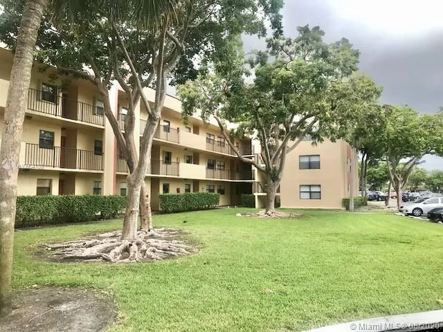 2 bedroom 2 bath for sale at 3396 Foxcroft Rd # 113, Miramar FL 33025