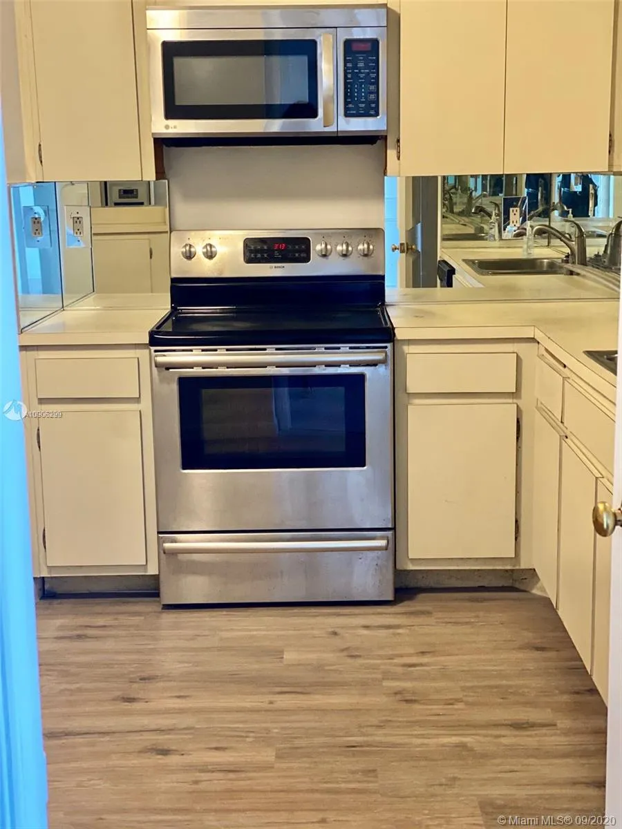 151 Crandon Blvd # 822, Key Biscayne FL 33149