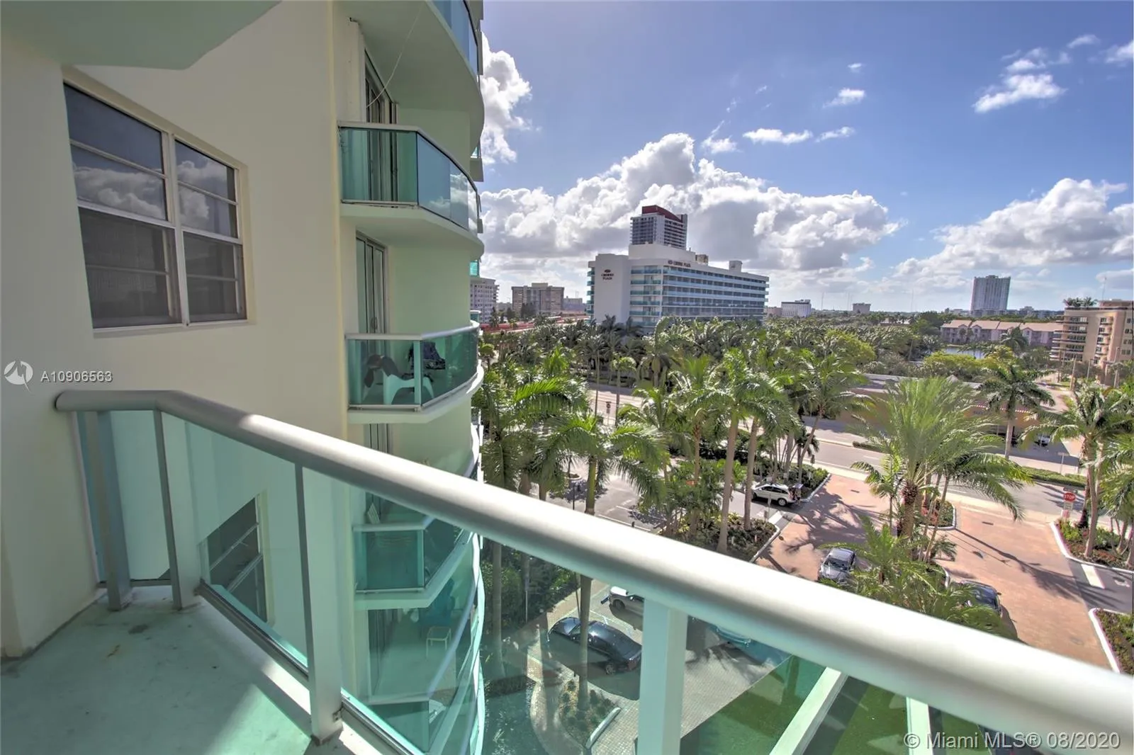 1 bedroom 1 bath for sale at 3901 S Ocean Dr # 6S, Hollywood FL 33019