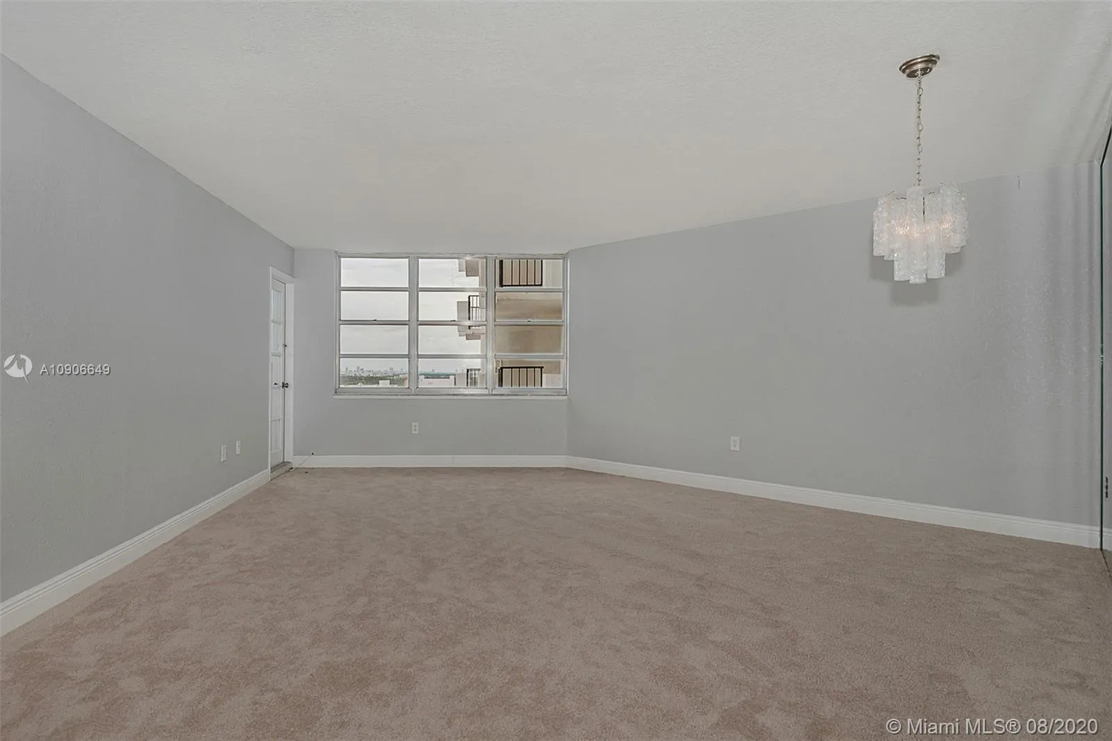 2750 NE 183rd St # 2412, Aventura FL 33160