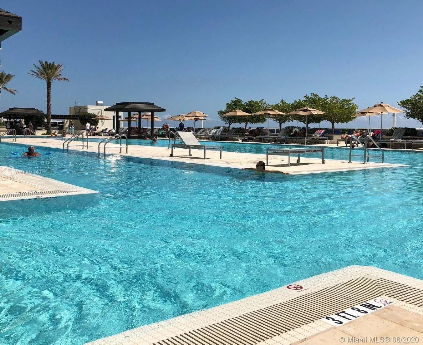 1830 S Ocean Dr # 4211, Hallandale Beach FL 33009